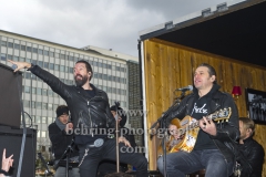 "The BossHoss", Konzert, SECRET Guerilla Aktion, Alexanderstrasse vor dem ParkIn Hotel, Berlin, 27.10.2018 (Photo: Christian Behring)