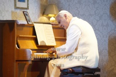 Walter Kreye (Papst Benedikt XVI), "Die Zwei Päpste", Fotoprobe am 28.03.2022 im Renaissance Theater, Premiere am 02.04.2022