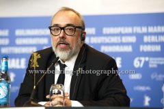Alex de la Iglesia (Regisseur, Produzent/ Director, Producer), attends the "El Bar / The Bar" Photo Call and Press Conference at the 67th BERLINALE, Berlin, 15.02.2017 [Photo: Christian Behring]