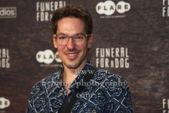 Comedian Nico Stank, "FUNERAL FOR A DOG", Roter Teppich zur Sky-Serie (ab 17.03.2022), Kino in der Kulturbrauerei, Berlin, 02.03.2022