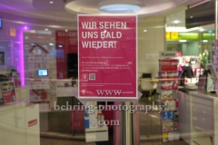Telekom Shop geschlossen, "GESCHLOSSENE GESELLSCHAFT", Ring Center, Berlin, 18.03.2020
