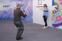 "OLYMPIA 2018", Photo call zm Olympia-Programm von ARD und ZDF, ZDF-Team mit Katrin Mueller-Hohenstein, Marco Buechel, Radisson Blu Hotel, Berlin, 12.12.2017,