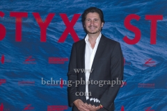 "STYX" (ab 13. September 2018 im Kino), Produzent Markos Kantis auf dem Roten Teppich, Premiere im Kino INTERNATIONAL, Berlin, 11.09.2018 (Photo: Christian Behring)
