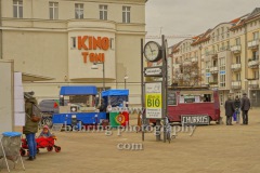 Kino Toni am Antonplatz 1 in Weissensee mit Imbisswagen davor, "STADTANSICHTEN", Berlin, 02.04.2020