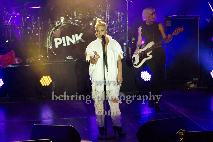 PINK, "PRO7 in Concert - ProSieben holte P!NK für ein exklusives Konzert nach Deutschland", Konzert in der Columbia Halle, Berlin, 09.12.2017 (Photo: Christian Behring)